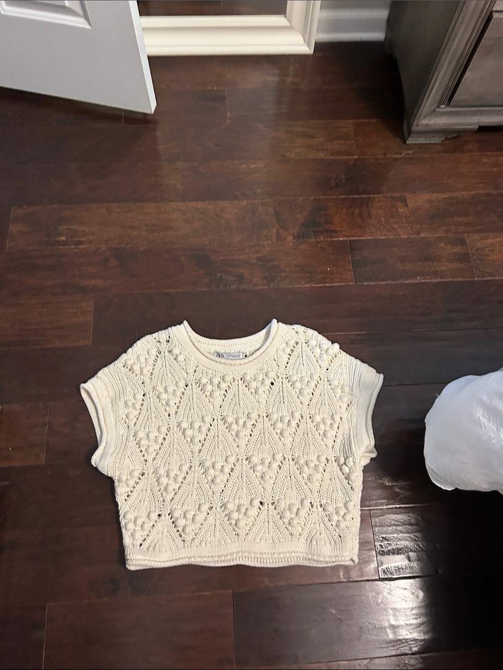 Zara Cream Knit Pom-Pom Sweater Top size medium